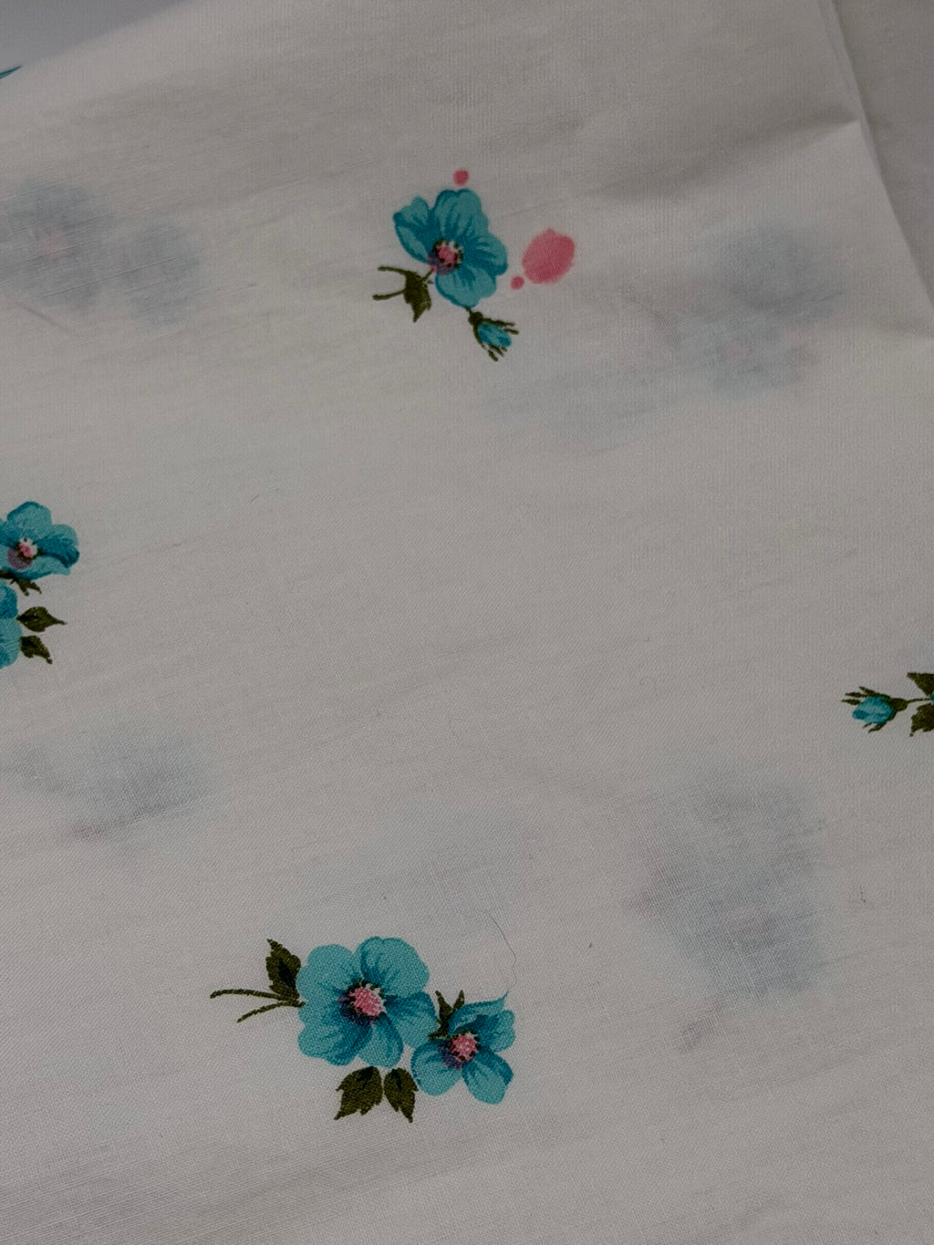 1950's Vintage Cotton Material: Turquoise Blue Scalloped Border (2YDS)